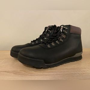 Ridgemont Waterproof Boots - Size 9